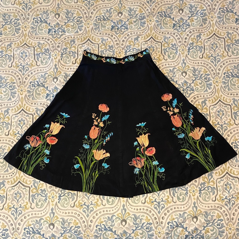 Embroidered swing skirt